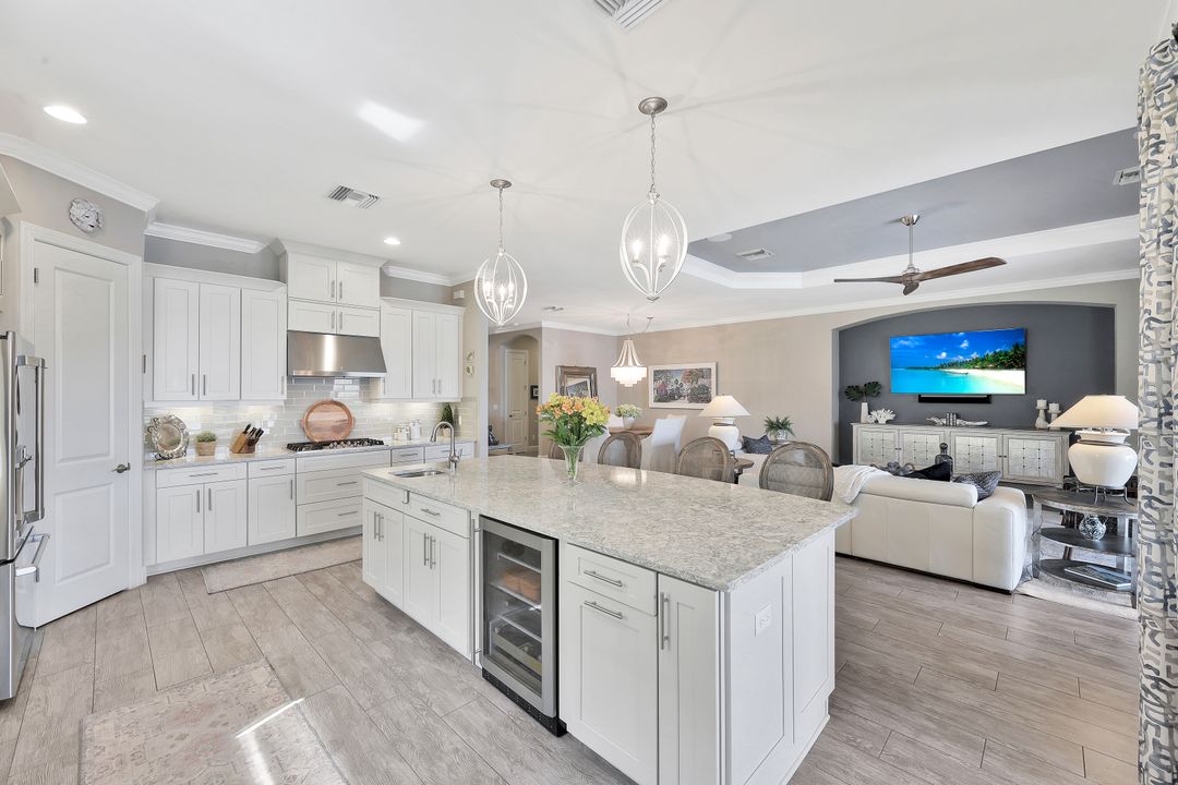 9410 Galliano Ter, Naples, FL 34119