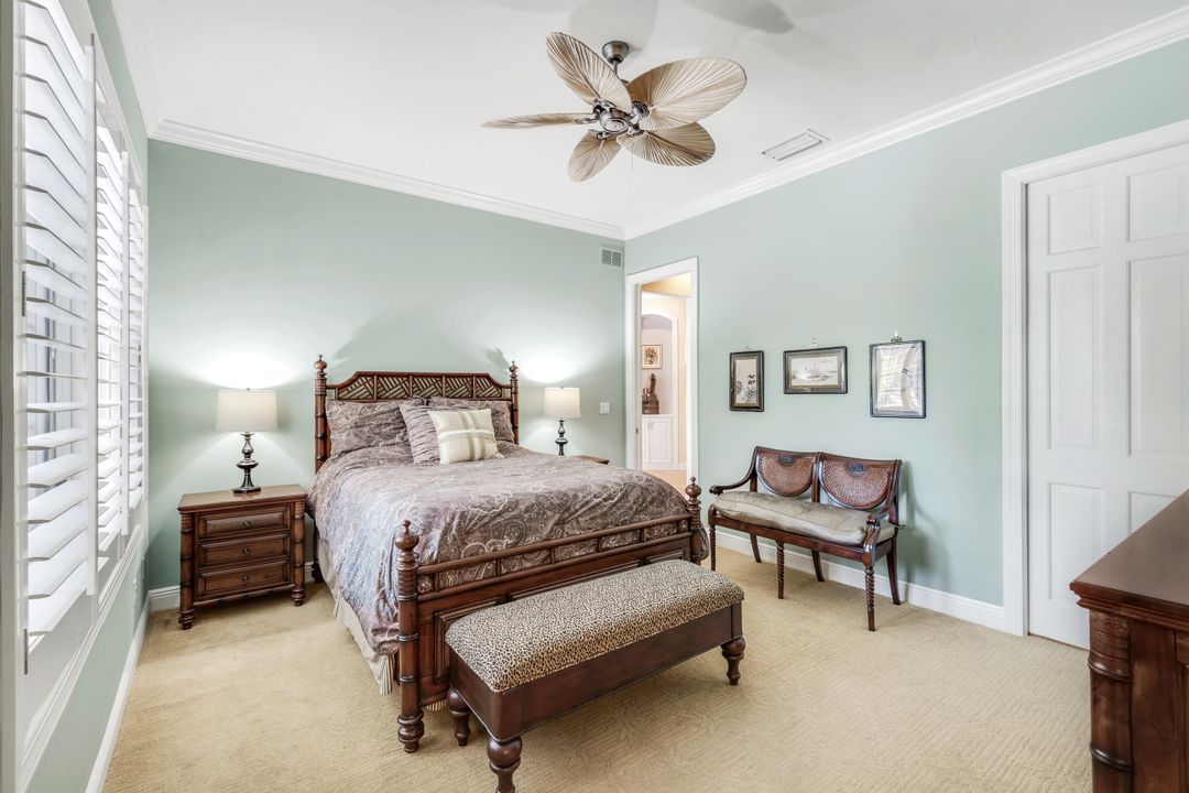 15588 Whitney Ln, Naples, FL 34110