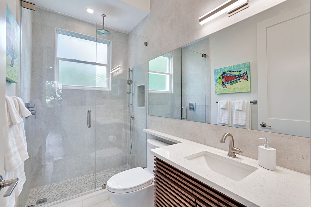 2515 Royal Palm Ct, Naples, FL 34103