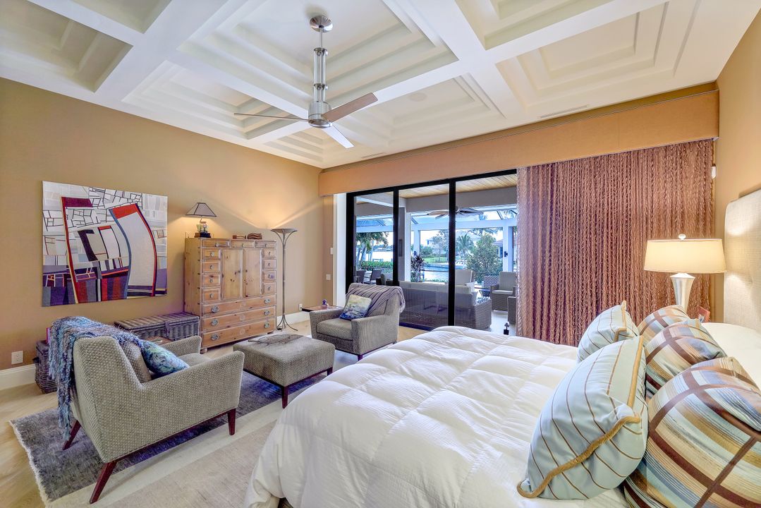 520 Sand Hill Ct, Marco Island, FL 34145