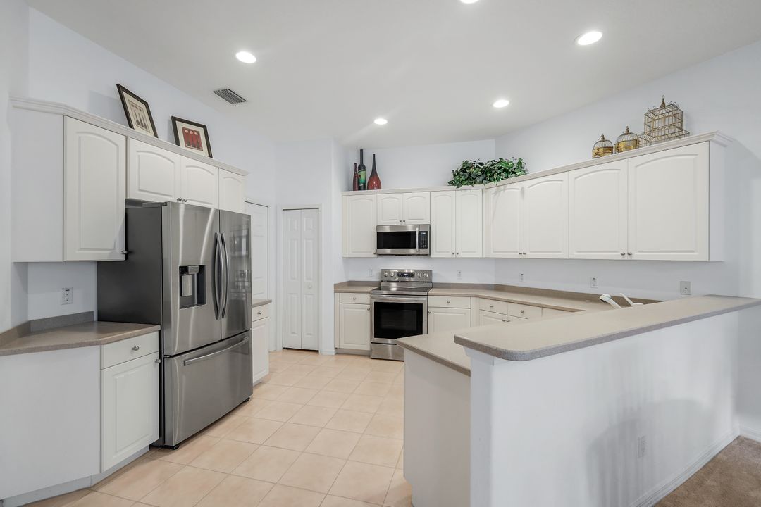 28504 F B Fowler Ct, Bonita Springs, FL 34135