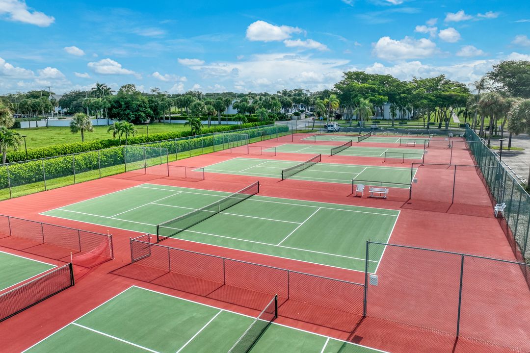 4038 Northlight Dr #1506, Naples, FL 34112