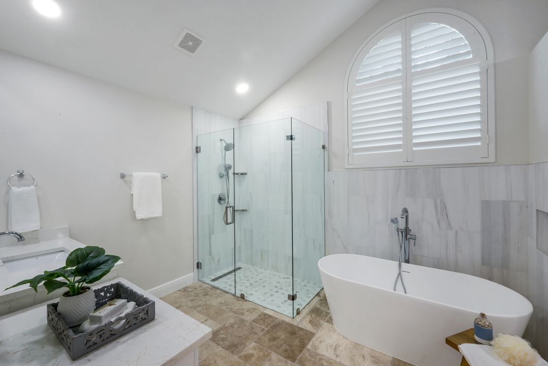 235 Silverado Dr, Naples, FL 34119