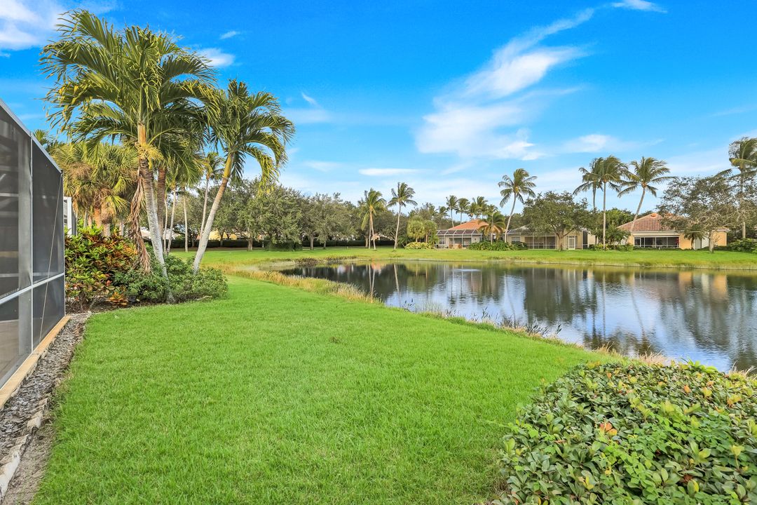 5058 Kingston Way, Naples, FL 34119