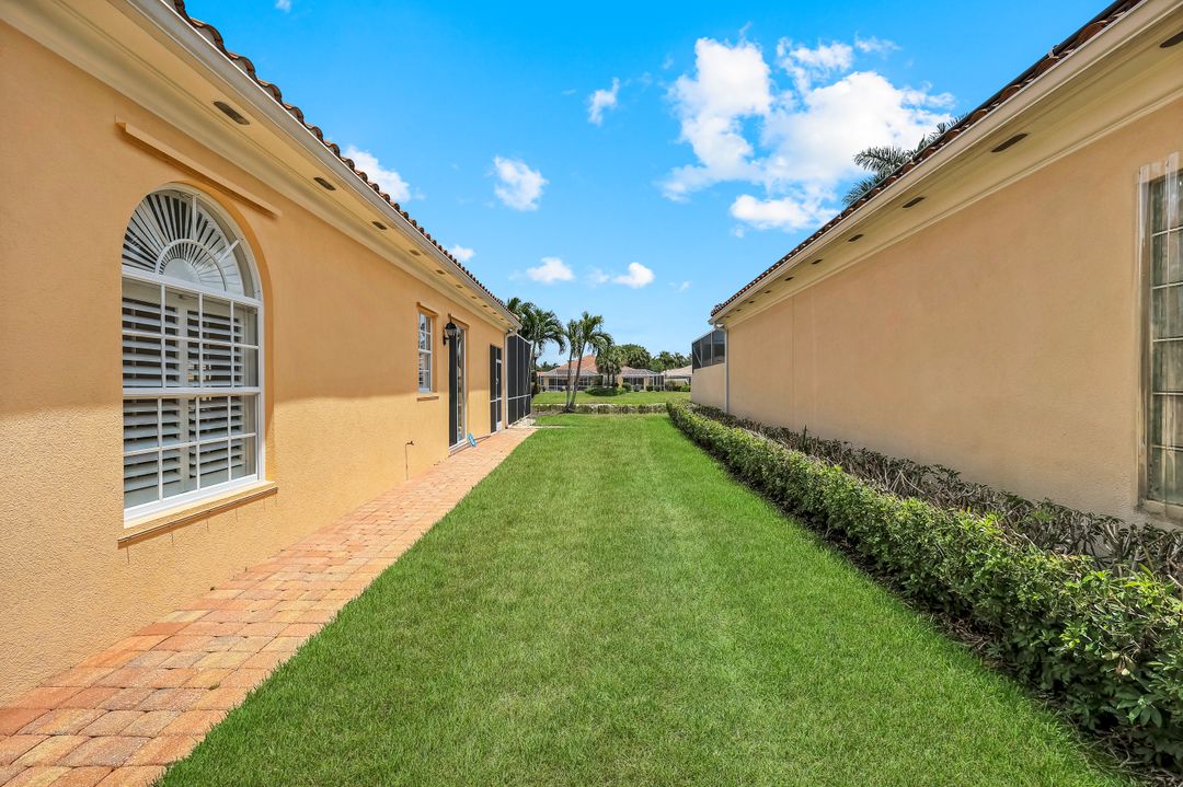 4024 Trinidad Way, Naples, FL 34119