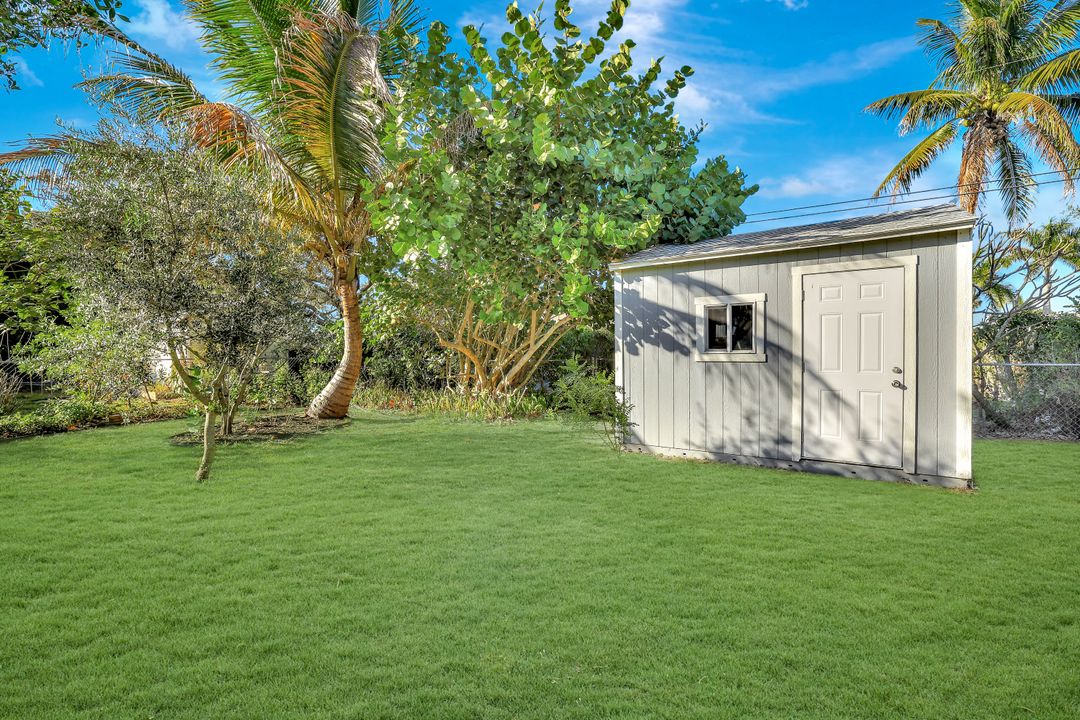 55 9th St, Bonita Springs, FL 34134