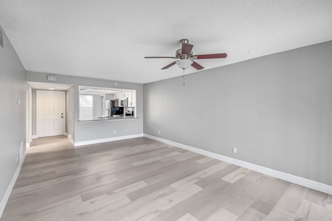 15206 Parkside Dr #102, Fort Myers, FL 33908
