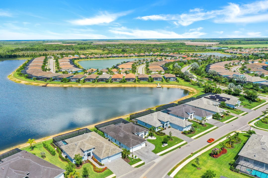 14448 Neptune Ave, Naples, FL 34114