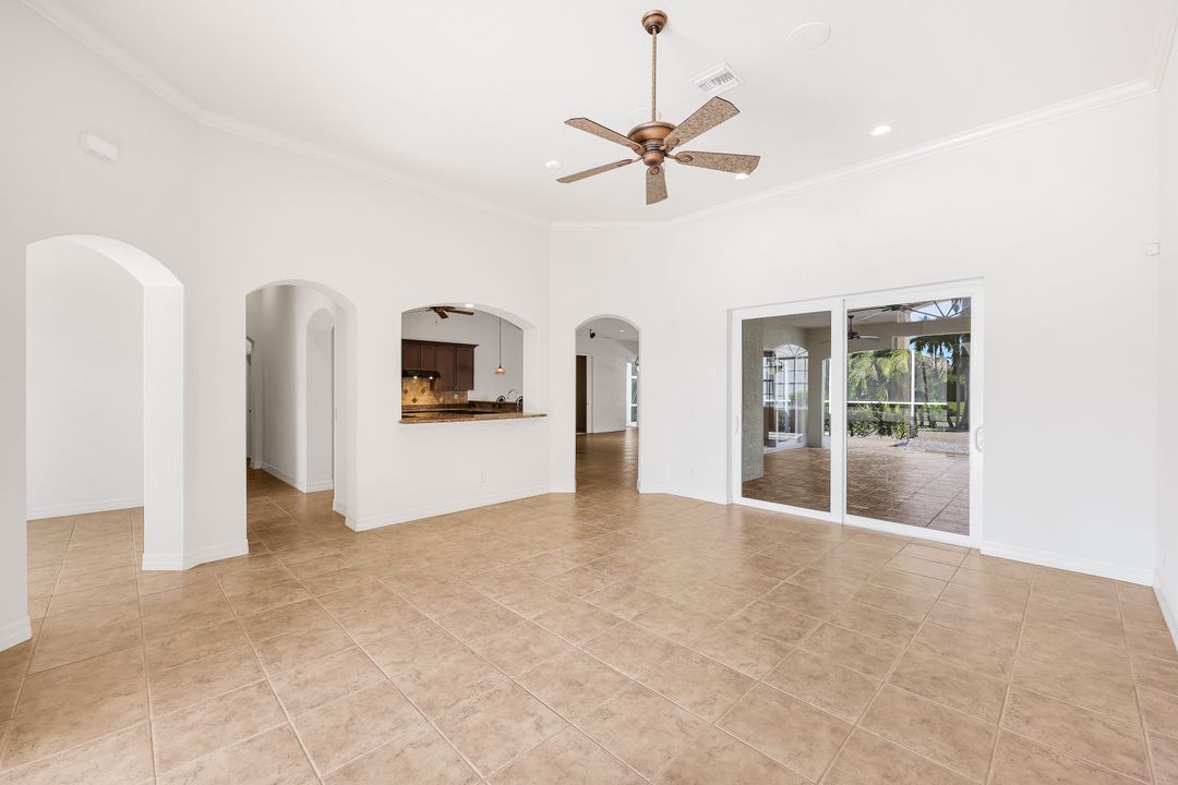 1817 Lagoon Ln, Cape Coral, FL 33914