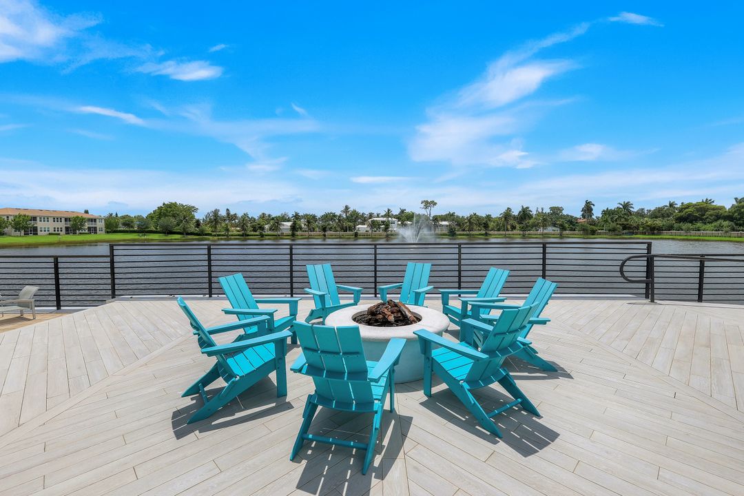 4563 Arboretum Cir #101, Naples, FL 34112