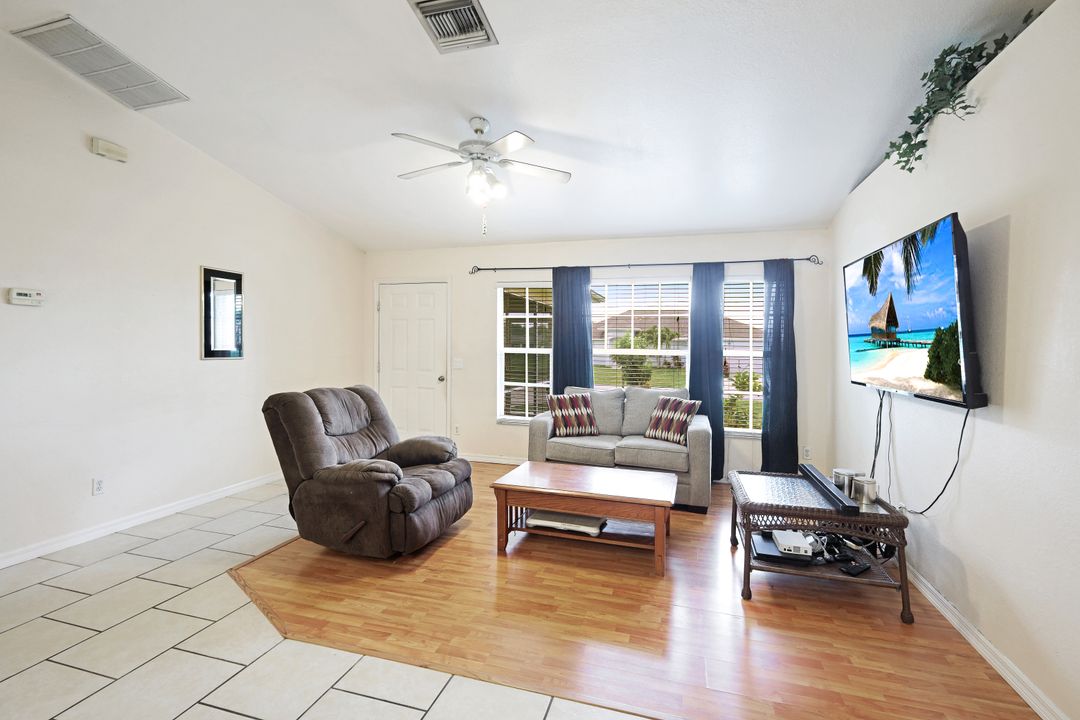 1332 SW 1st Ave, Cape Coral, FL 33991