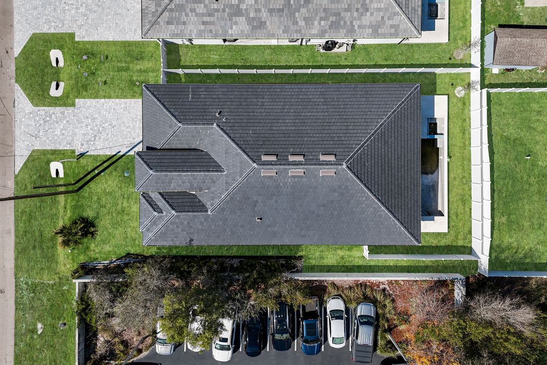 1381 Trail Terrace Dr, Naples, FL 34103