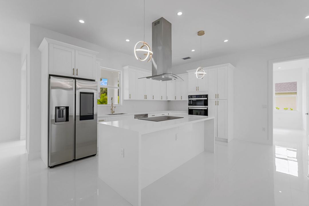 9107 Henry Rd, Fort Myers, FL 33967