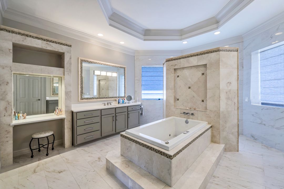 23641 Waterside Dr, Bonita Springs, FL 34134