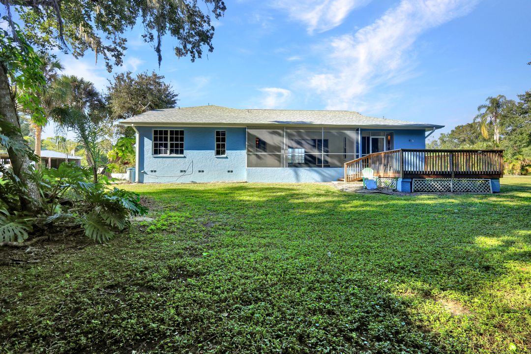 1345 Barrett Rd, North Fort Myers, FL 33903