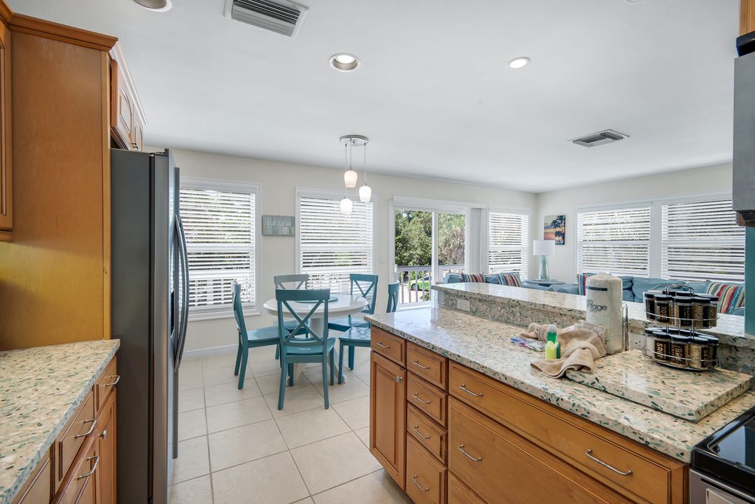 6126 Castaways Ln, Sanibel, FL 33957