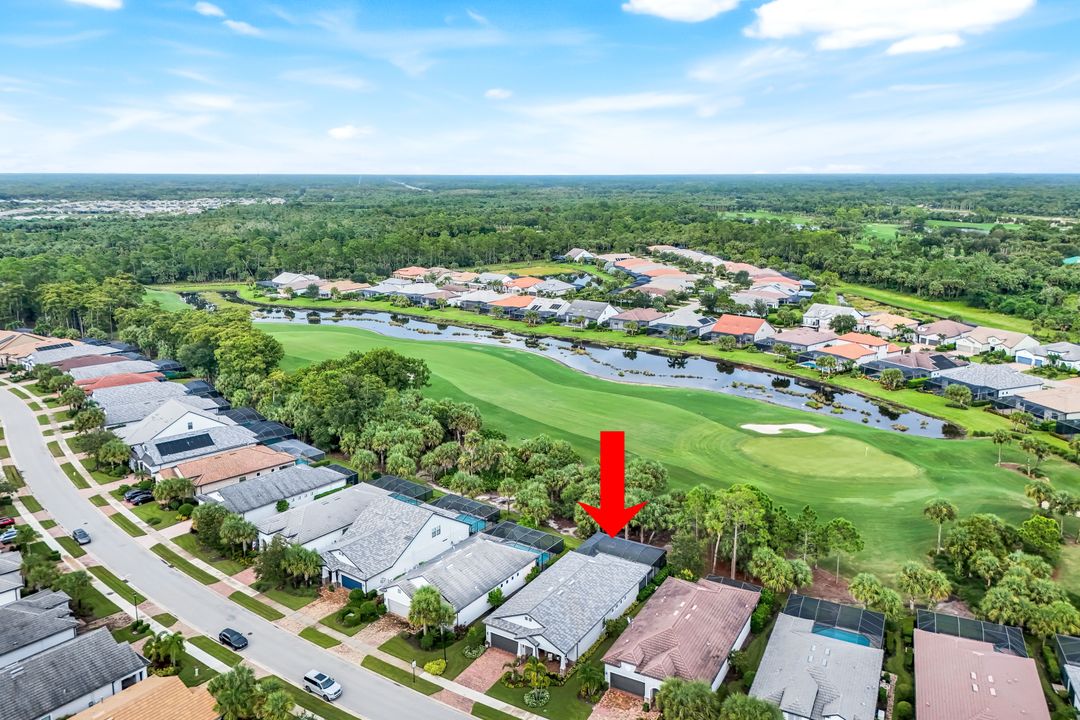 9354 Greyhawk Trl, Naples, FL 34120