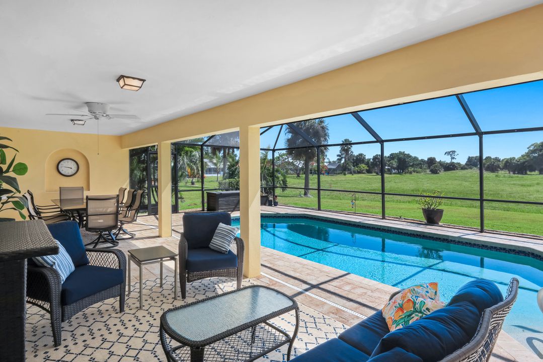 3718 SE 8th Ave, Cape Coral, FL 33904