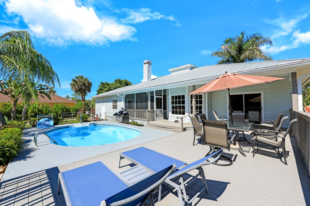 491 21st St NW, Naples, FL 34120