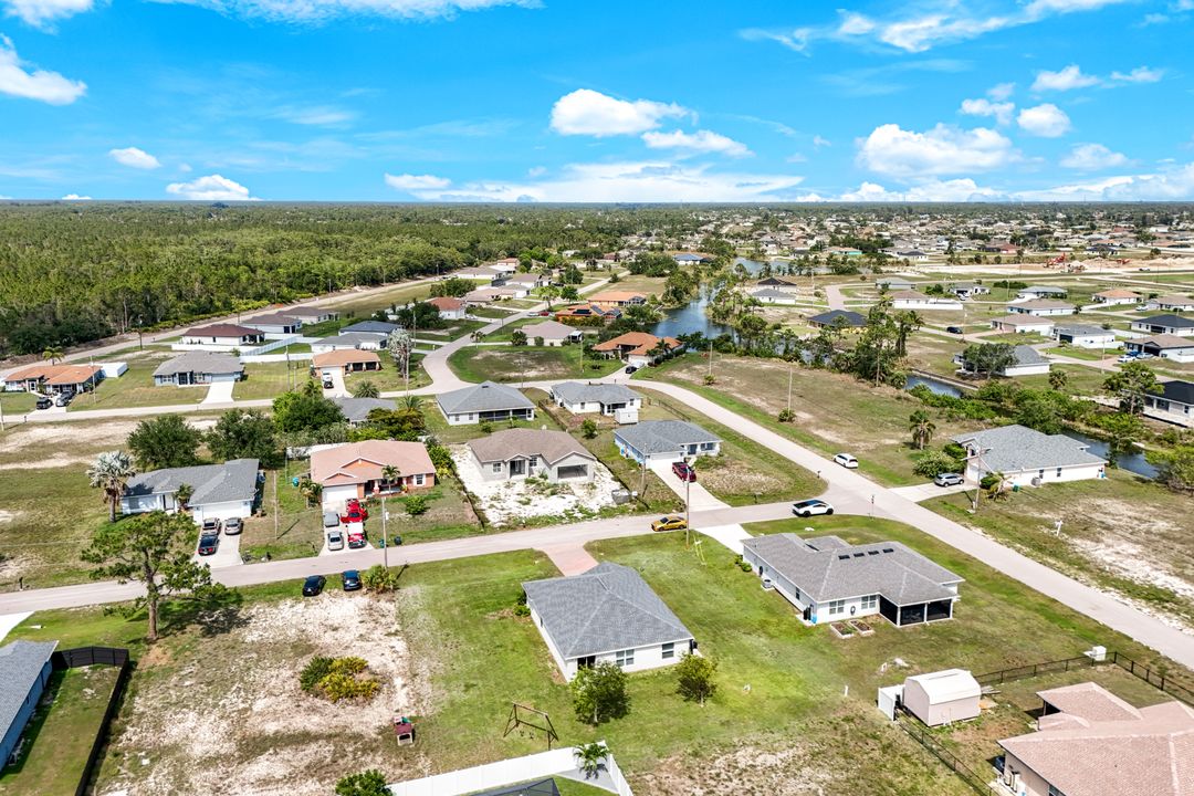 4424 NE 10th Ct, Cape Coral, FL 33909