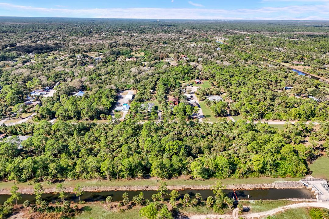 764 22nd St NE, Naples, FL 34120