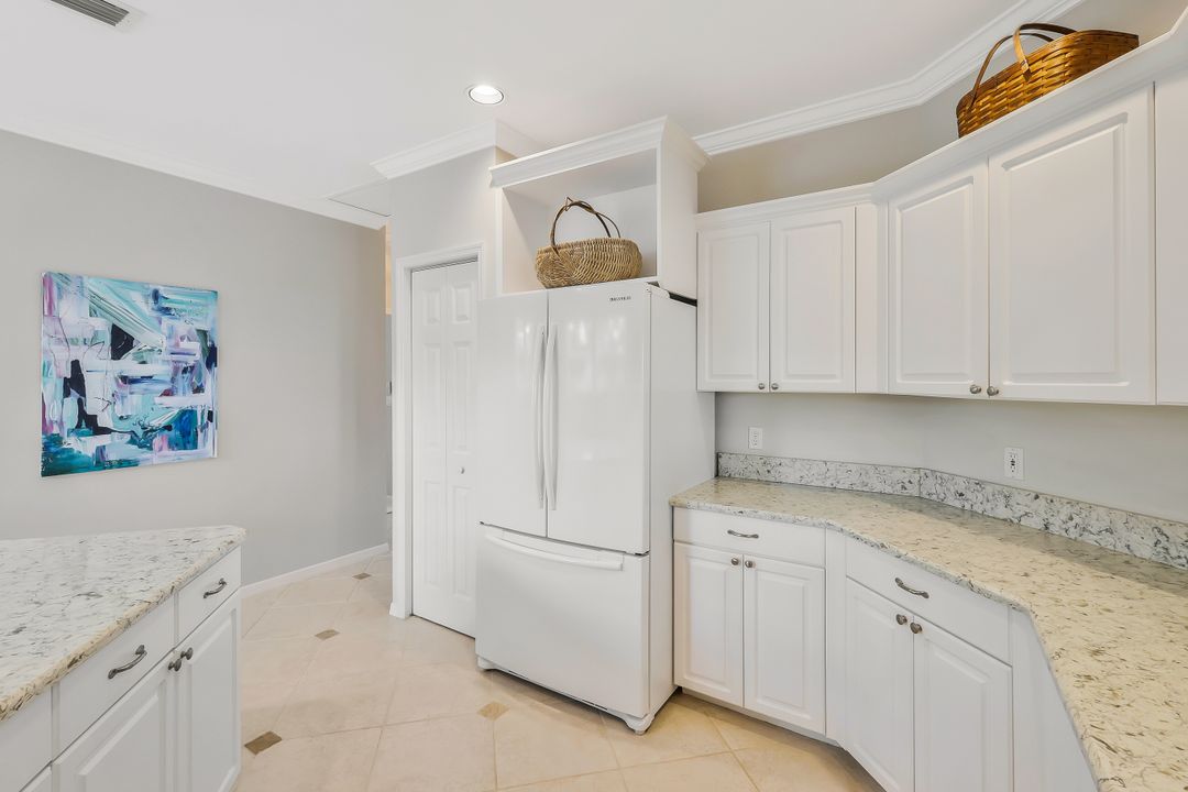 25010 Cypress Hollow Ct #204, Bonita Springs, FL 34134