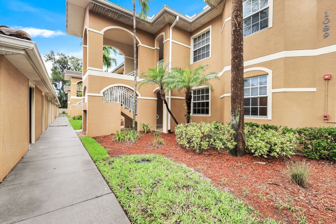 1089 Winding Pines Circle #106, Cape Coral, FL 33909