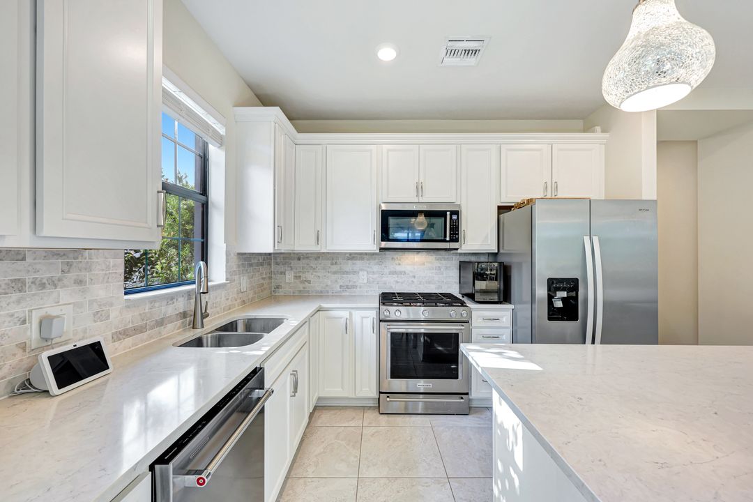 12240 Canal Grande Dr, Fort Myers, FL 33913