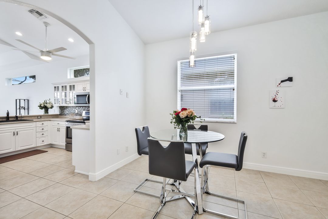 8710 Ibis Cove Cir, Naples, FL 34119