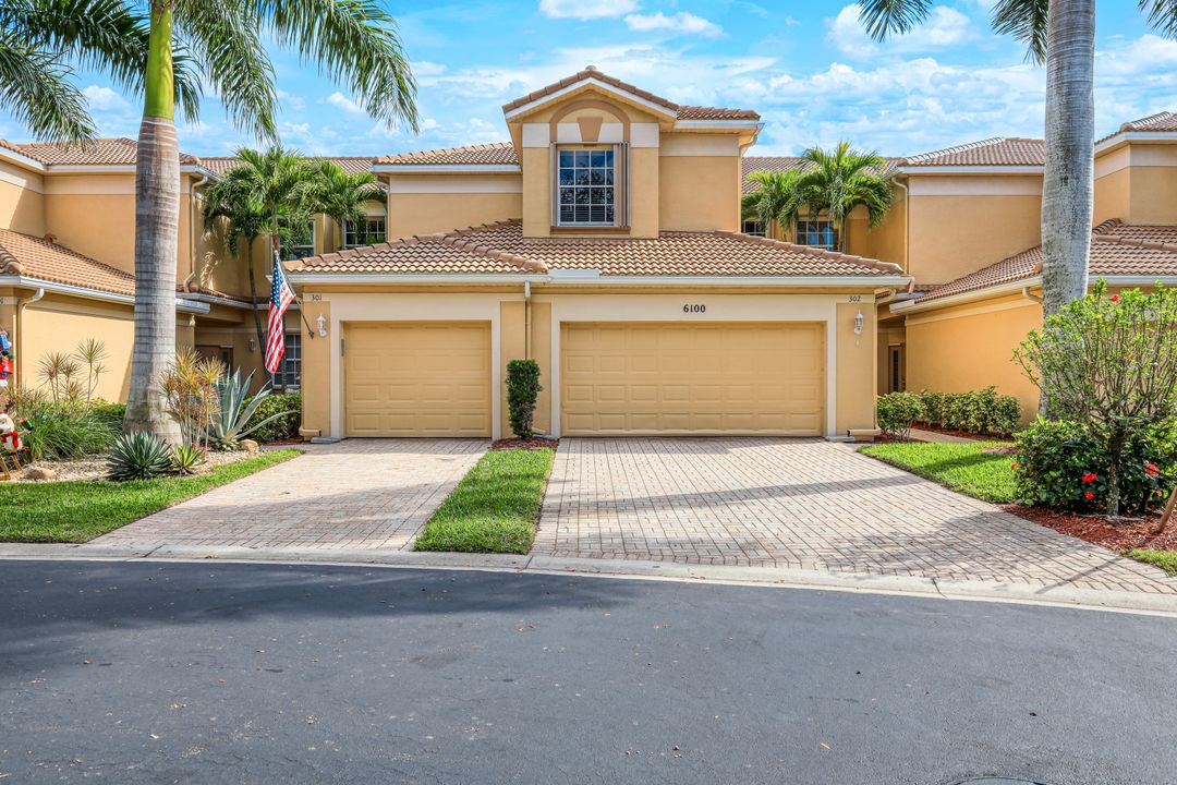 6100 Jonathans Bay Cir #302, Fort Myers, FL 33908