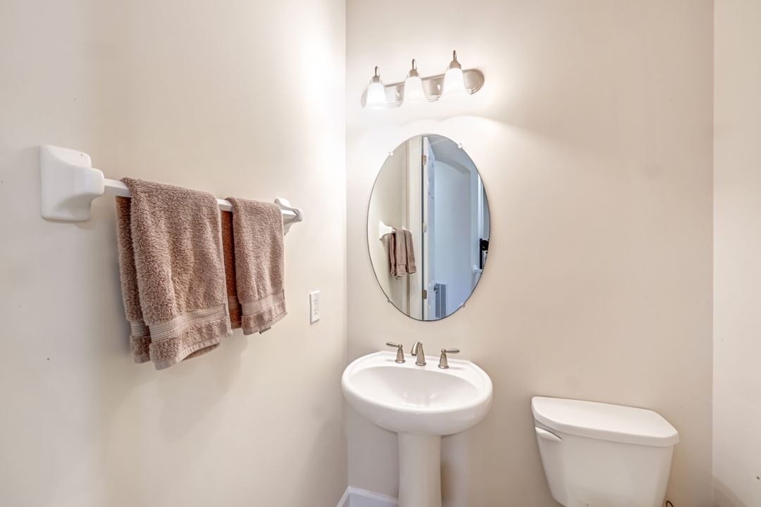 9537 Ironstone Terrace #201, Naples, FL 34120