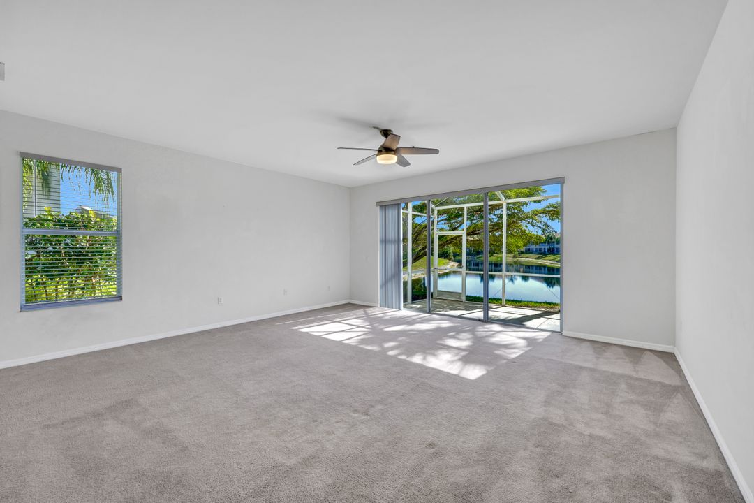 1088 Oxford Ln #48, Naples, FL 34105