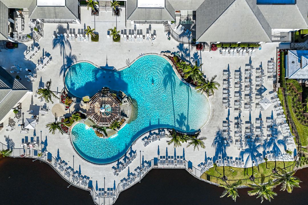 325 Dunes Blvd #605, Naples, FL 34110