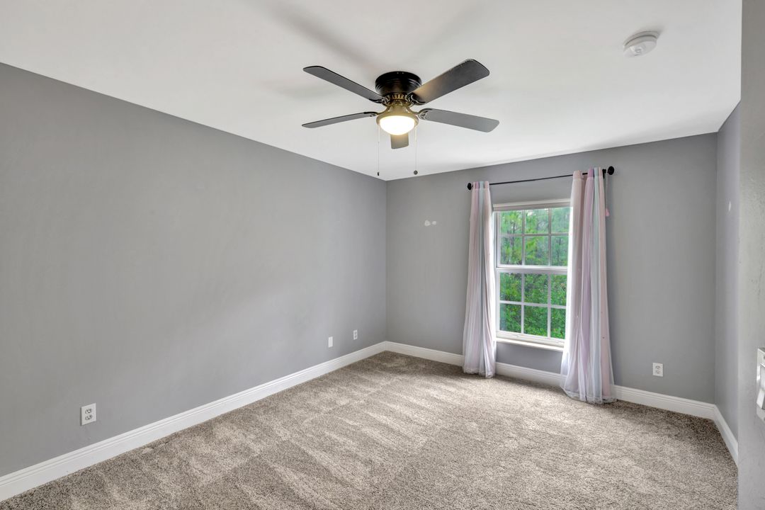 9792 Glen Heron Dr, Bonita Springs, FL 34135