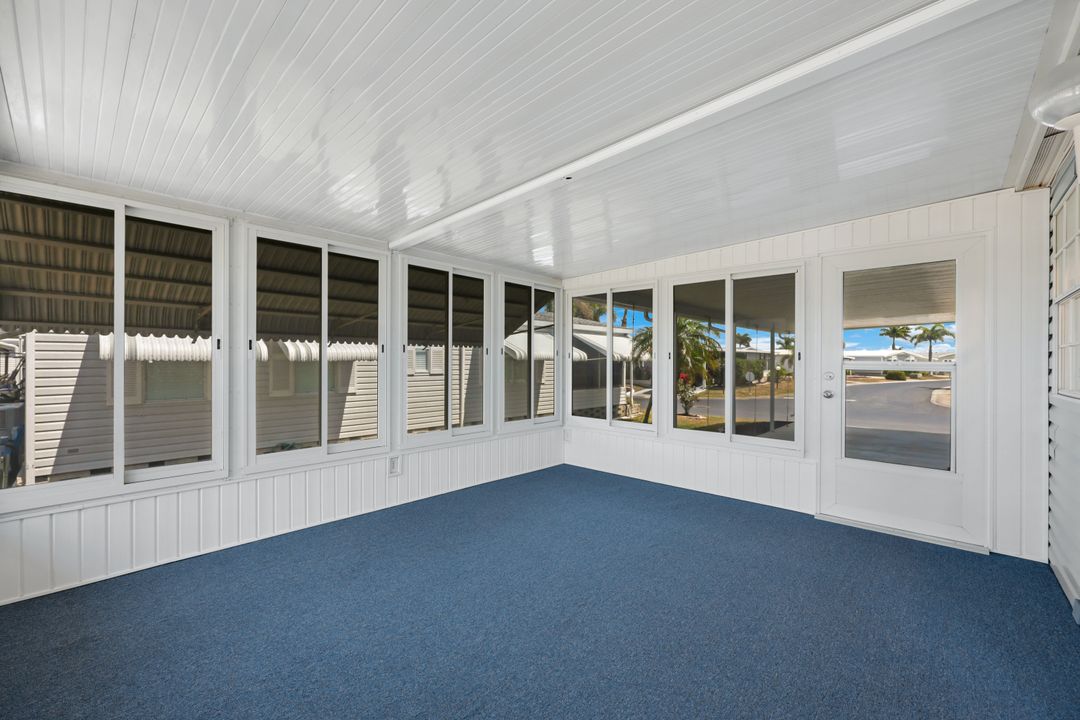 433 Rainbow Dr, North Fort Myers, FL 33903