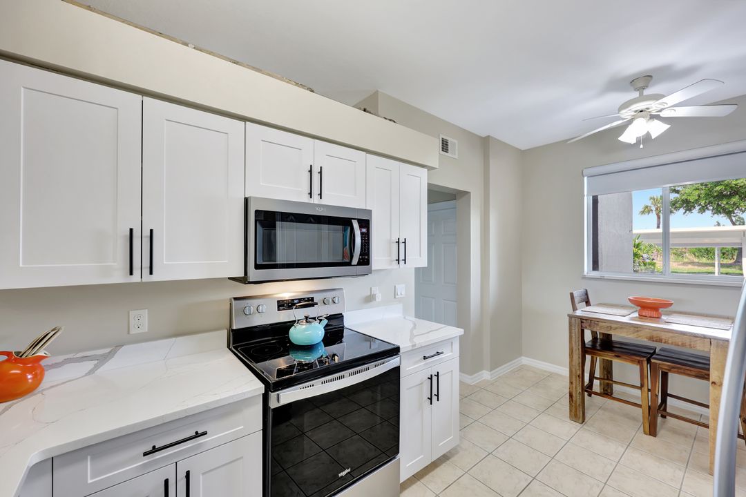 16615 Lake Cir Dr #414, Fort Myers, FL 33908