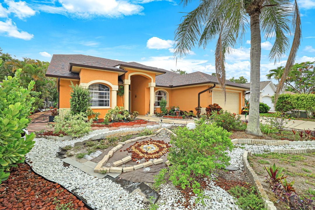 1920 Piccadilly Circus, Naples, FL 34112