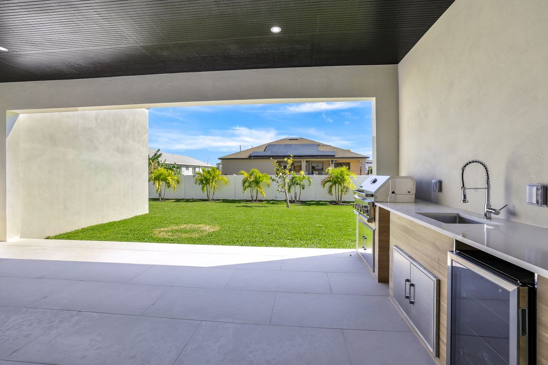 121 NW 36th Ave, Cape Coral, FL 33993