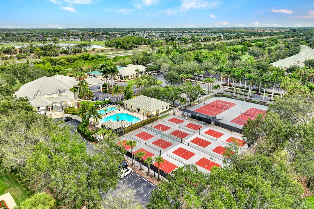 3415 Laurelgreens Ln S #101, Naples, FL 34119