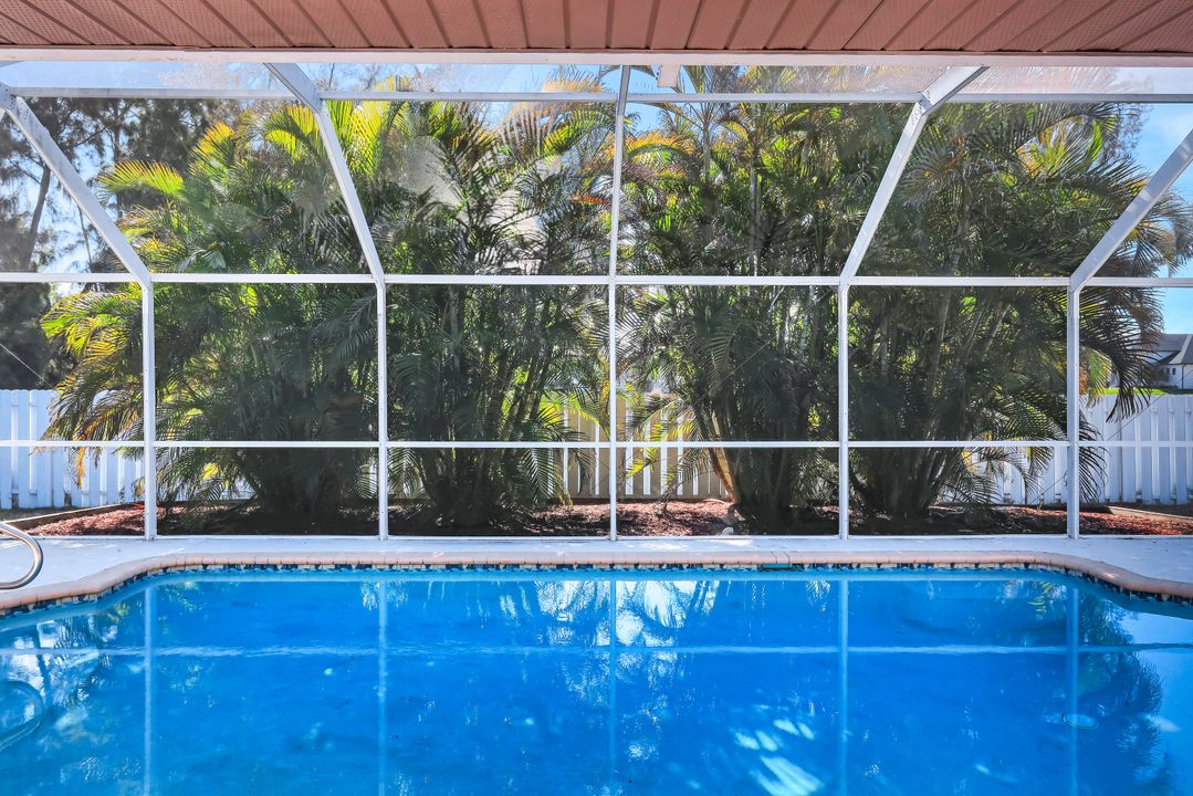 1121 NW 27th Ave, Cape Coral, FL 33993