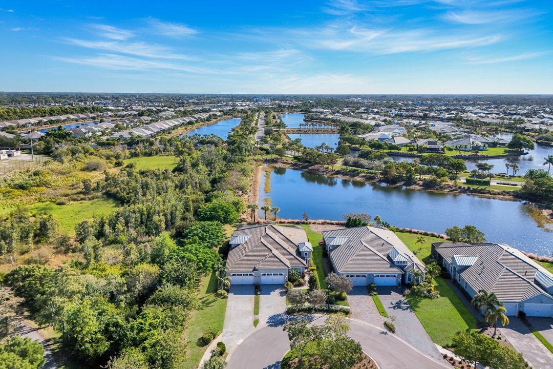 5802 Haiti Dr, Naples, FL 34112