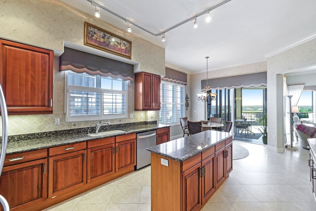 570 El Camino Real #5201, Naples, FL 34119