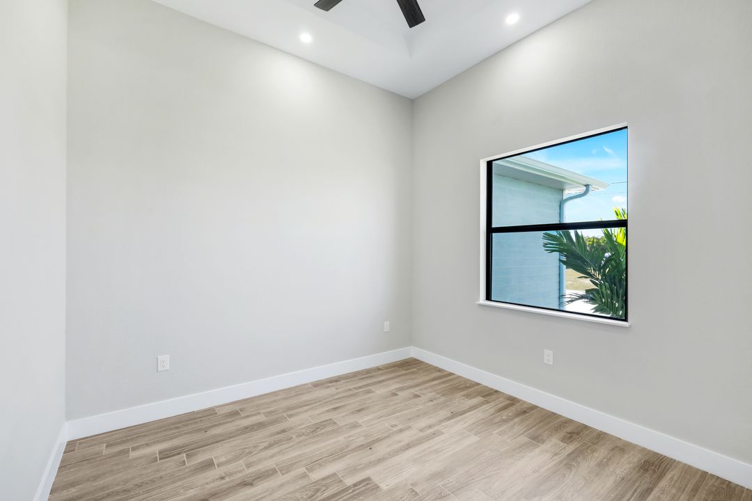 1909 NW 32nd Ct, Cape Coral, FL 33993