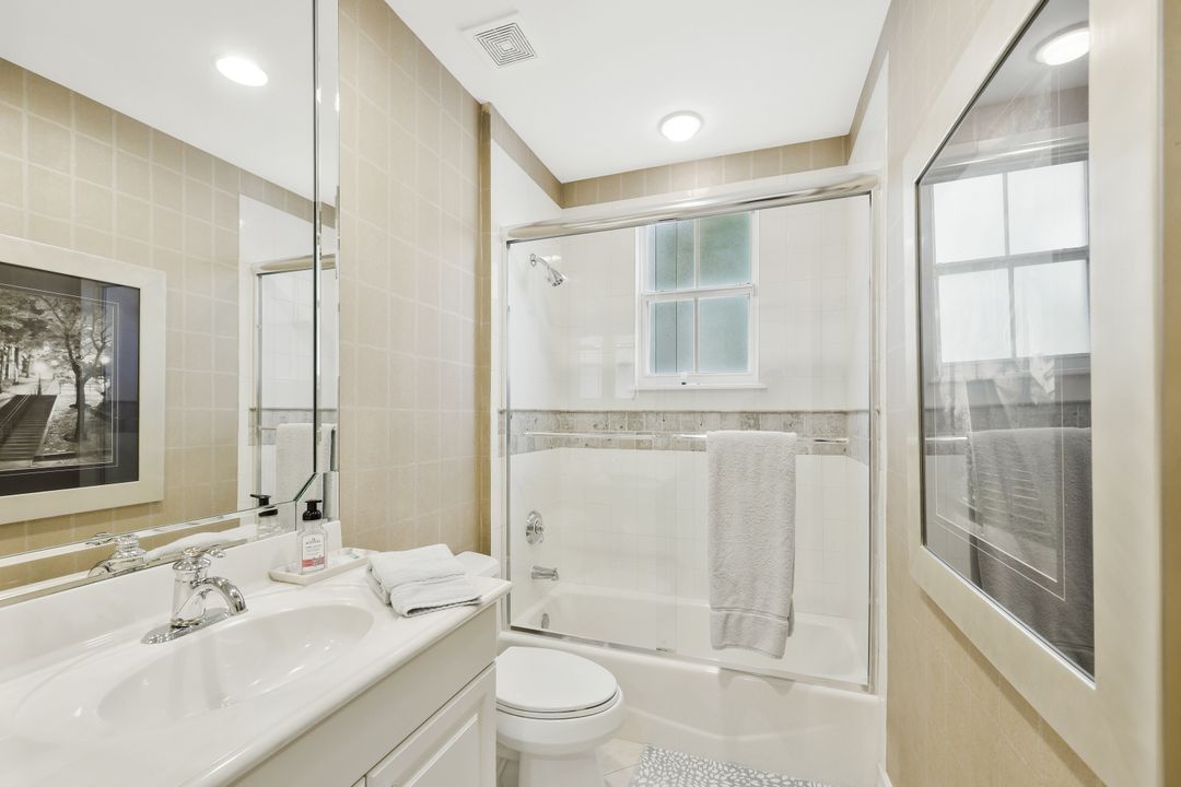 2809 Tiburon Blvd E #101, Naples, FL 34109