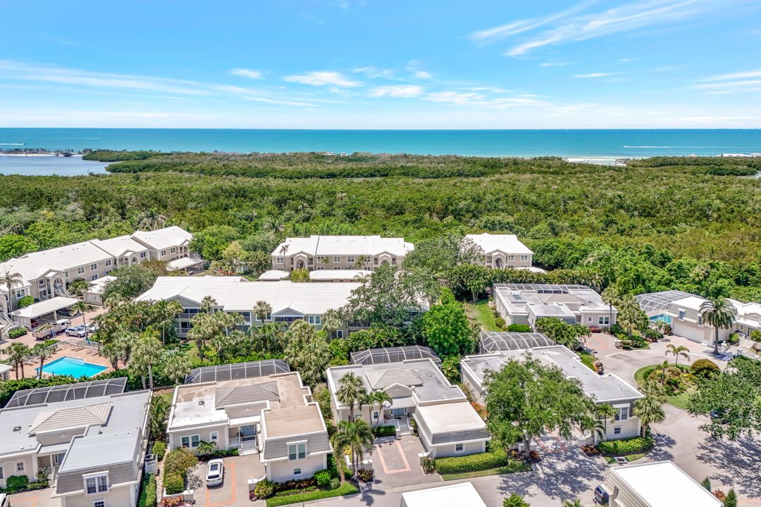 5929 Chanteclair Dr #8, Naples, FL 34108