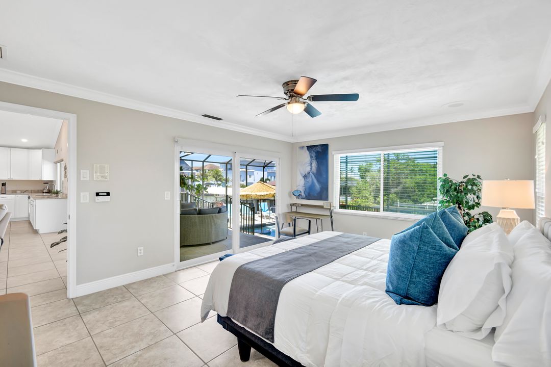 481 Lagoon Ave, Naples, FL 34108