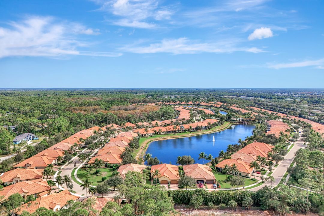 9492 Isla Bella Cir, Bonita Springs, FL 34135