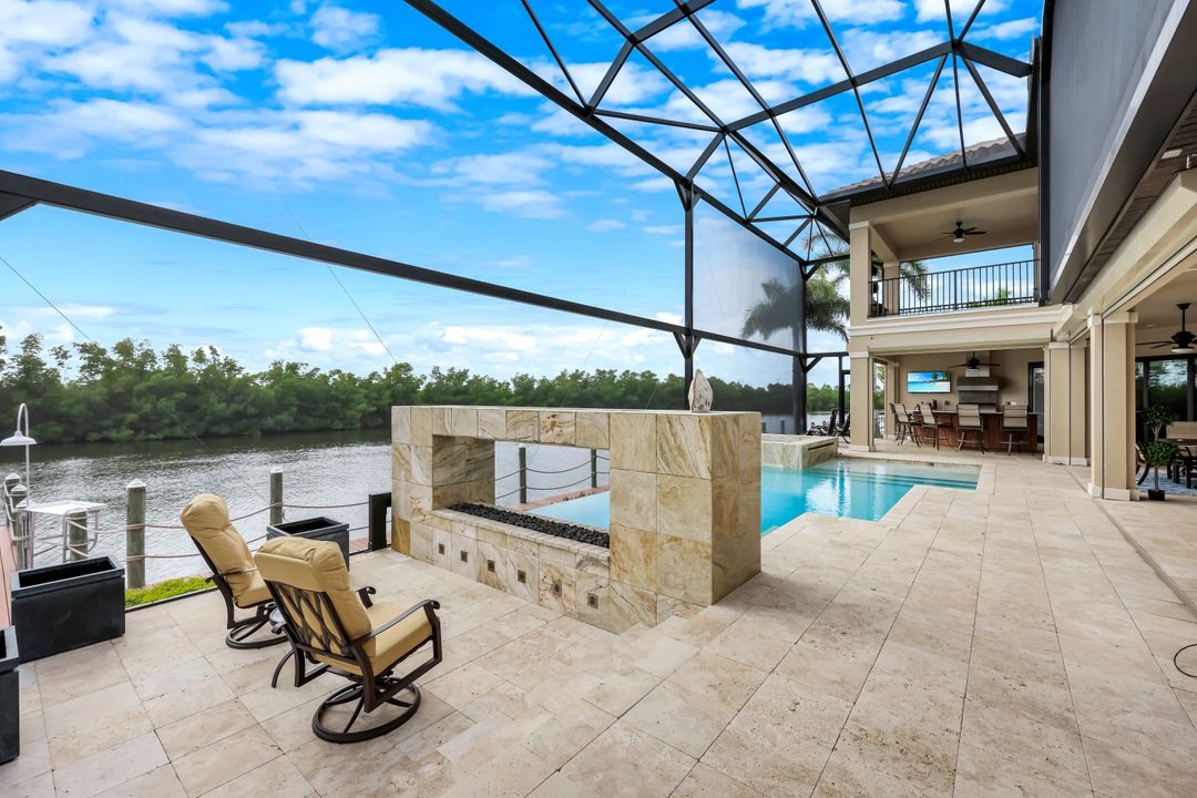 5703 Yardarm Ct, Cape Coral, FL 33914