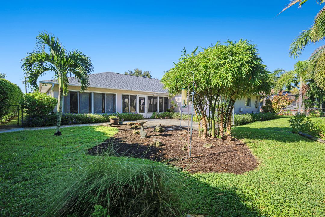 911 SE 20th St, Cape Coral, FL 33990