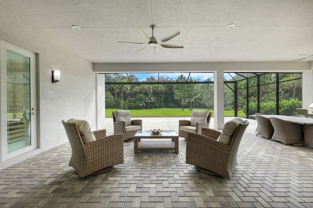 11698 Jasper Ct, Naples, FL 34120